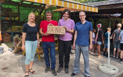 OGL spendet 600 Euro für das Ferienprogramm auf der Farm